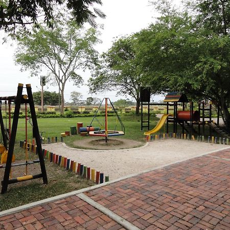 Hotel Campestre La Potra Apiay 外观 照片